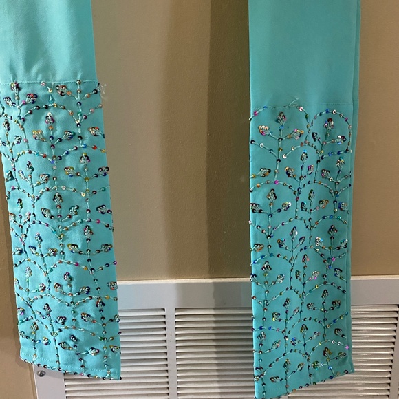 Indian / Pakistani Pyjami Suit with Dupatta in Turquoise - Size 6 - Picture 11 of 13